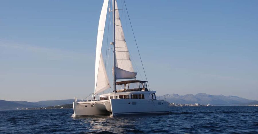 Tromsø: Fjord and Islands Luxury Catamaran Cruise - Meeting at the Floating Jetty: Simple Start, Quick Boarding