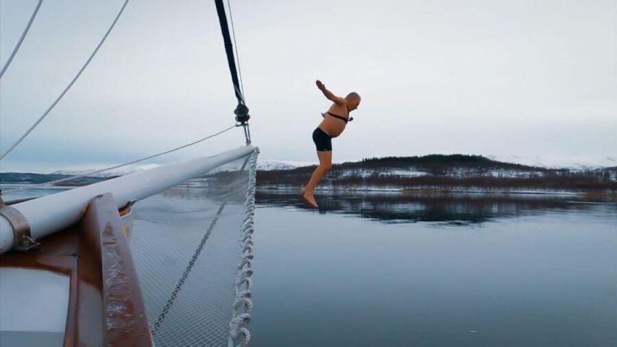 Tromsø: Luxury Polar Fjord Cruise w/ Hot Tub & Polar Plunge - Price and value: what $281 gets you in real comfort