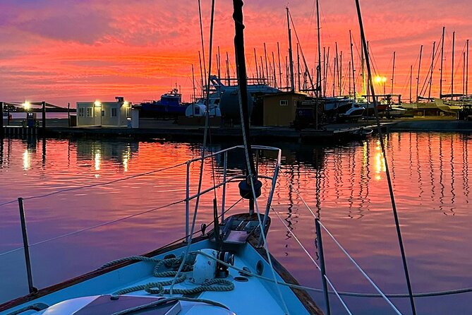 Tropical Sailing Experience with BBQ Lunch or BBQ Dinner in Aruba - Price and Value: What You’re Really Paying For at $135
