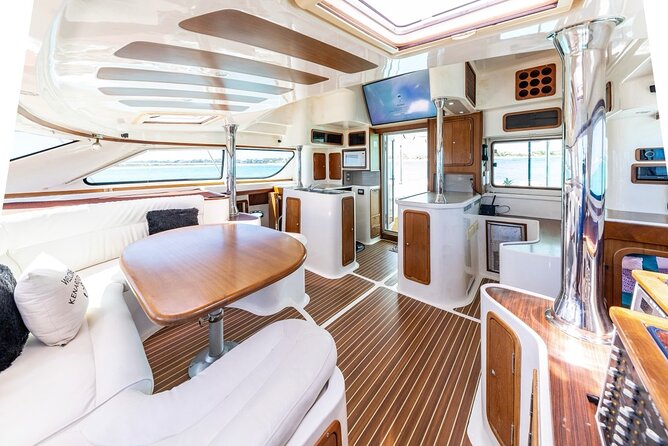 Turks and Caicos Half-Day Luxury Private Yacht Charter - Stop One: Little Water Cay for Turks and Caicos rock iguanas