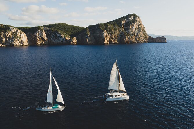 Unforgettable Catamaran Experience in Formentera - LAGOON 400 - On-board extras that keep the day comfortable