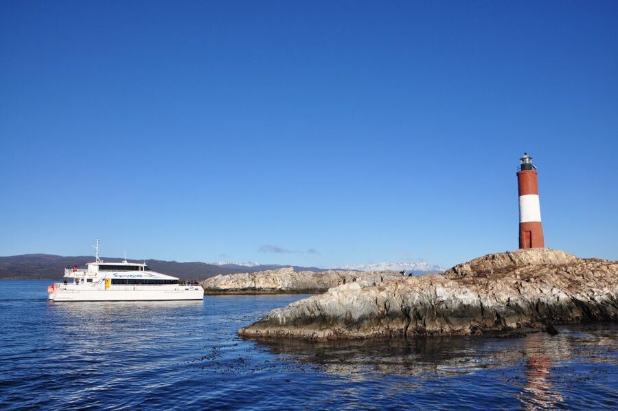 Ushuaia: Penguin Watching Tour by Catamaran - Les Eclaireurs Lighthouse: The 1930 SS Monte Cervantes Story