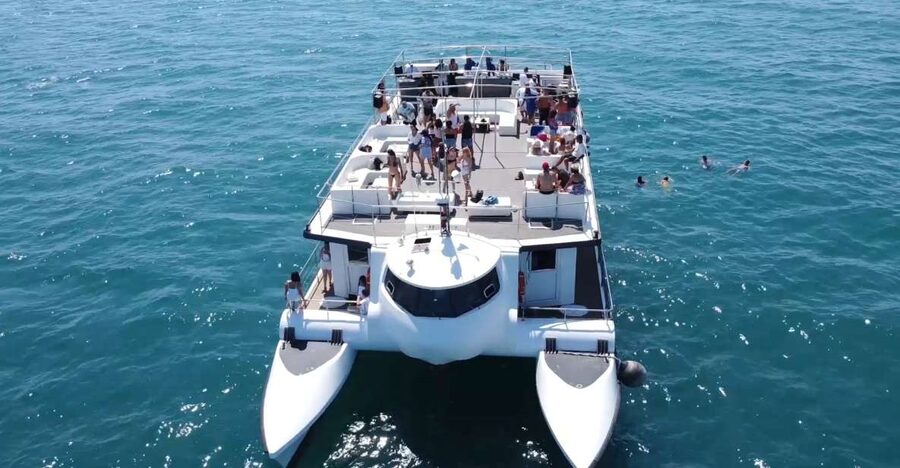 Valencia: Catamaran Cruise, Paella Lunch and Swim Stop - What This 2.5-Hour Catamaran Day Does Best