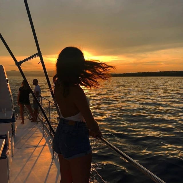 Valencia: Sunset or Daytime Catamaran Cruise with Drink - Boramar Catamaran Cruise: What You Really Get for $18