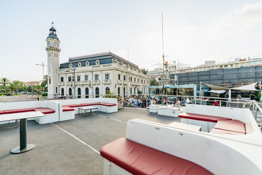Valencia: Sunset or Daytime Catamaran Cruise with Drink - Sunset vs Daytime in Valencia: Which One Makes More Sense?