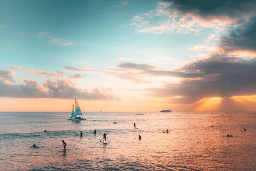Waikiki Beach: Turtle Snorkeling and Sailing on Hāwea - Should you book the Turtle Snorkeling and Sailing on Hāwea?