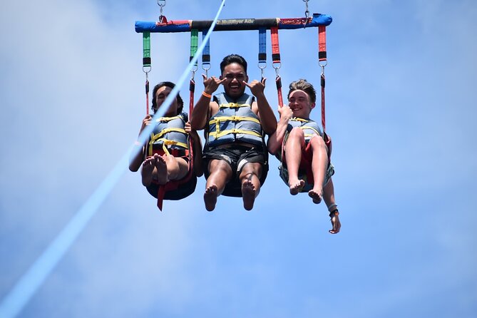 Waikiki: Parasailing in Hawaii - What Happens Onboard: Safety Briefing, Harness Fit, and the Lift-Off