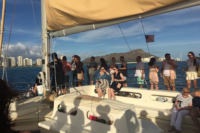 Waikiki Sunset Cocktail Sail with Open Bar - Barefoot boarding in tidal water: the one part you must plan for