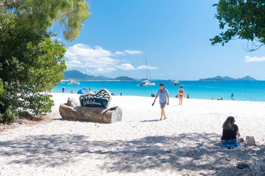 Whitsundays: 2 days 1 night Sailing, Snorkeling, Whitehaven - Whitehaven Beach and Hill Inlet: the stop that eats up the best kind of time