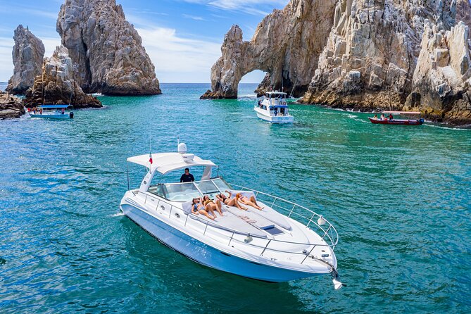 Your Own Private Luxury Yacht Experience in Cabo San Lucas - Drinks and lunch: what the included meal feels like on a 3-hour trip