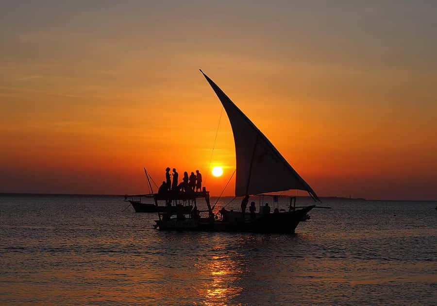 Zanzibar: Sunset Dhow Cruise - Snacks, fruit, and what you should budget for drinks